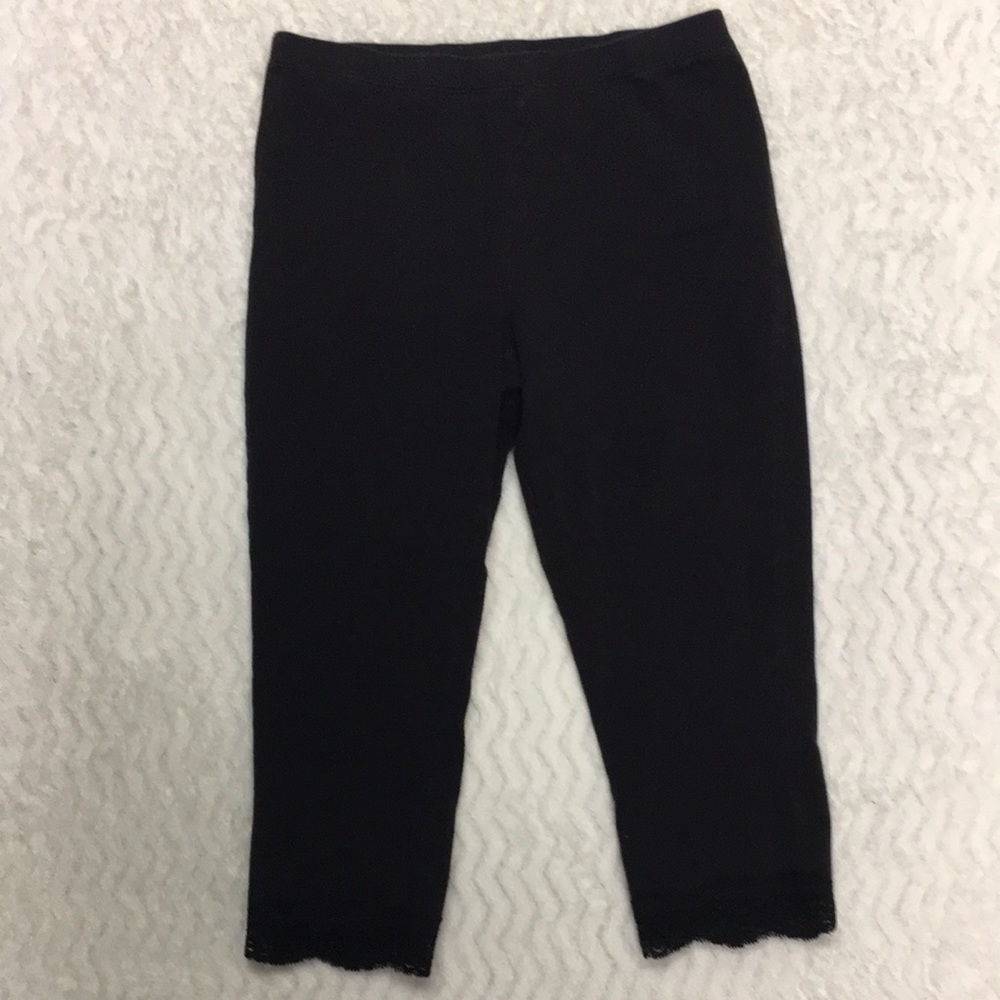 Black Capri Leggings w/ Lace - size Girls Large 10/12